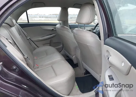 2013 Toyota Corolla Le Special Edition z USA, uszkodzony, nr VIN 2T1BU4EE4DC075966